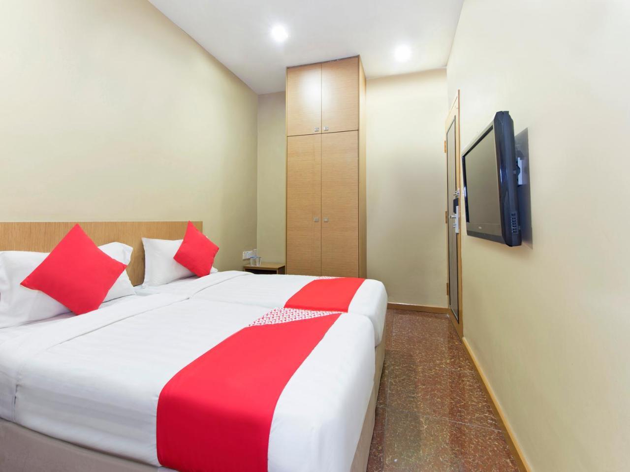 Oyo 422 Hotel Reno Kuala Lumpur Exterior foto