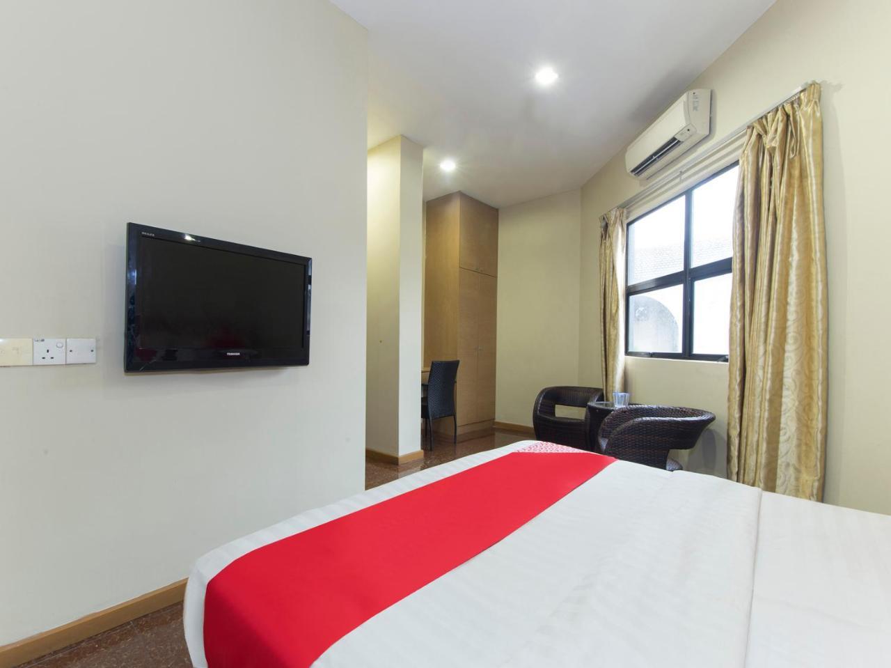 Oyo 422 Hotel Reno Kuala Lumpur Exterior foto